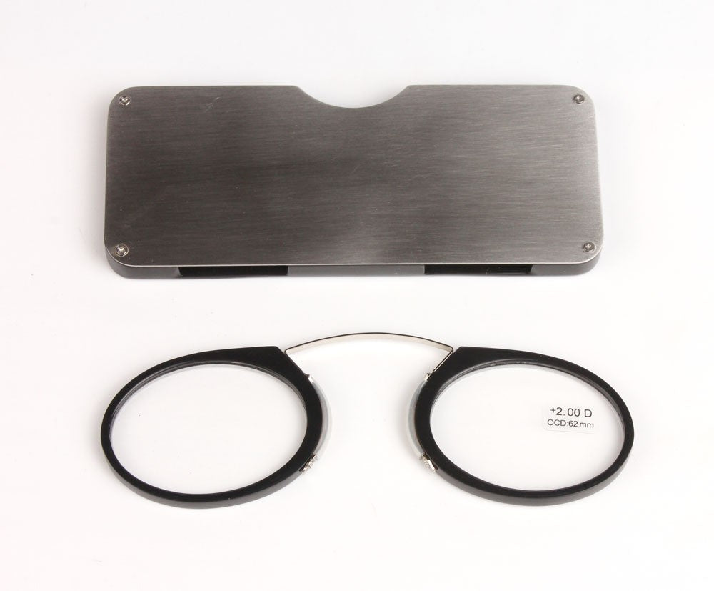 Næsebrille med hylster i assorterede design