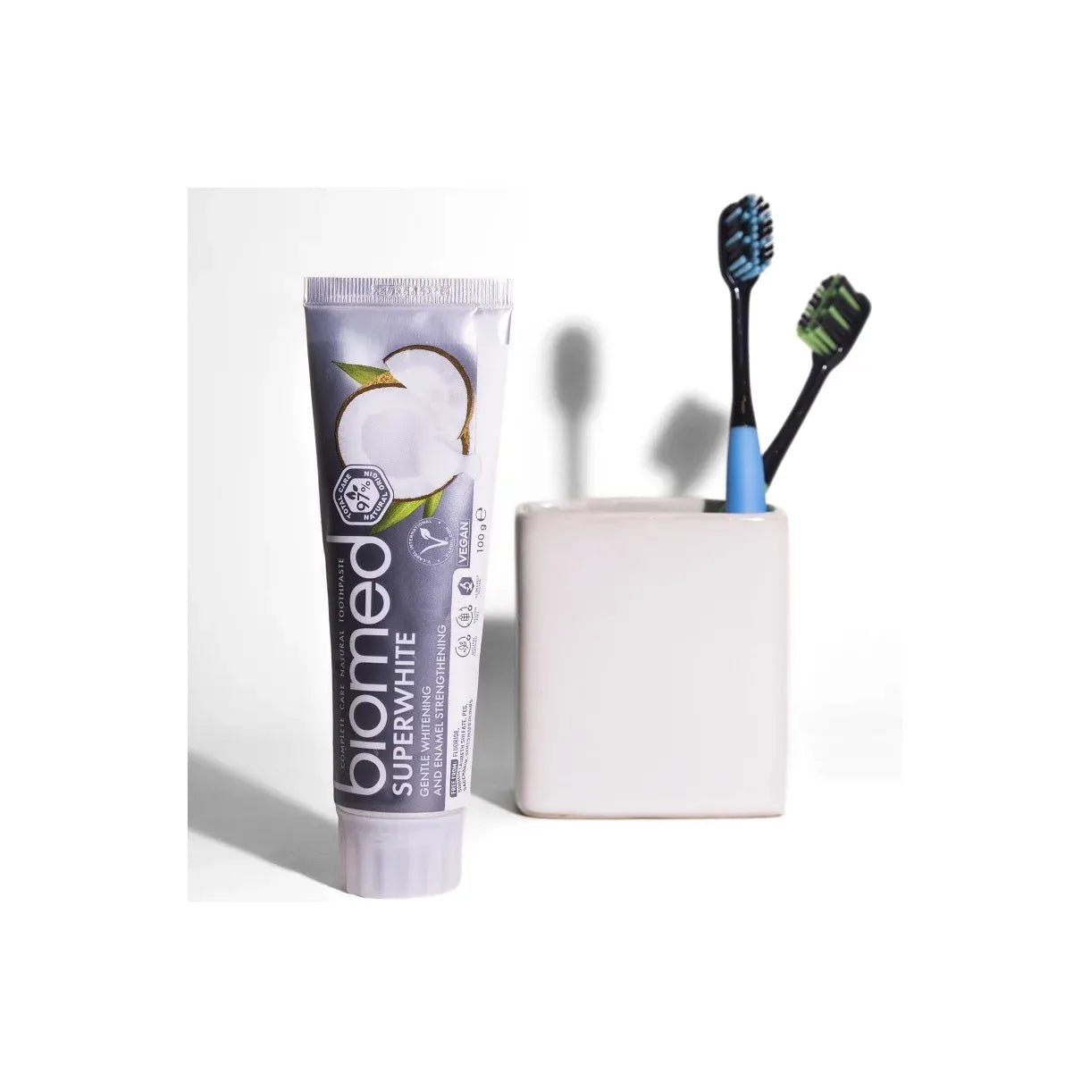 biomed® - Superwhite Tandpasta