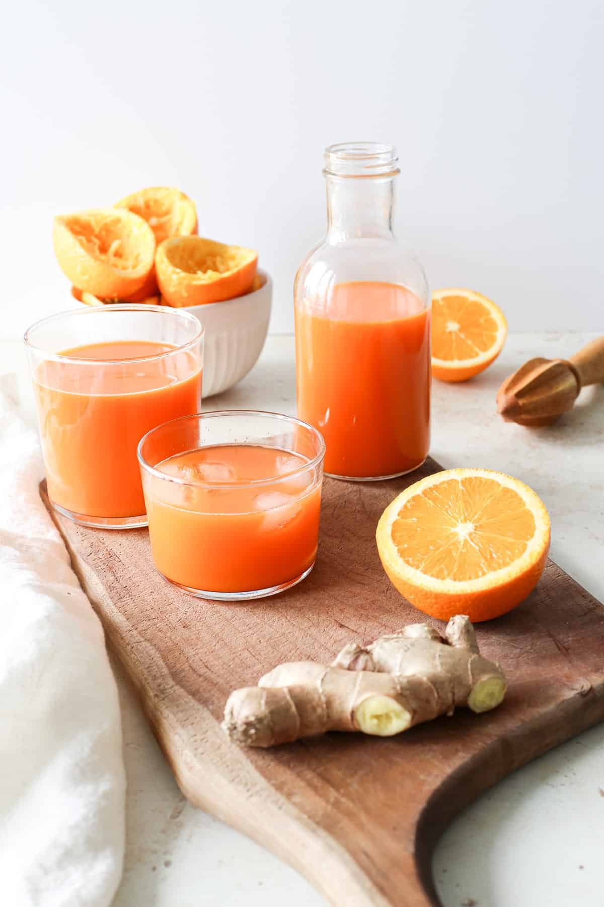 Økologisk sort gulerod-appelsin-ingefærjuice - Bag-in-Box 3 liter