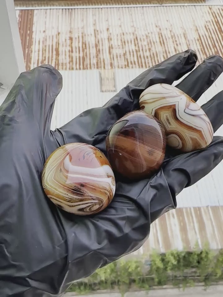 Slebnede naturagat – 100 g unikke sten til dekoration