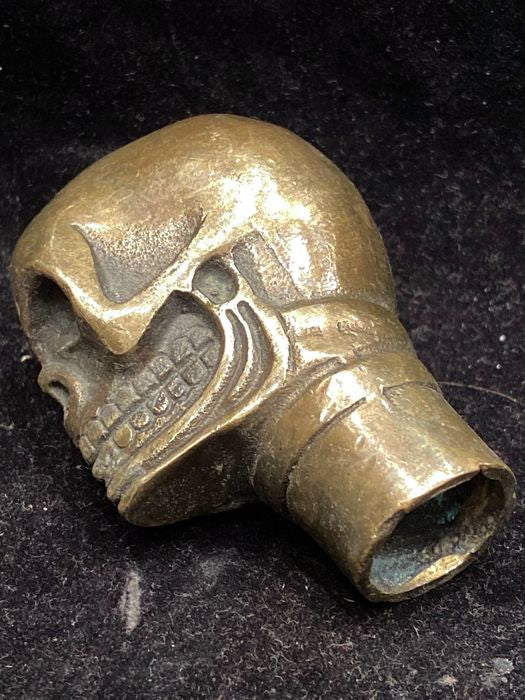 Bronze skull cane grip “memento morí”