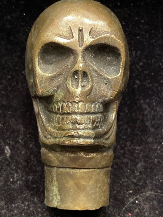 Bronze skull cane grip “memento morí”