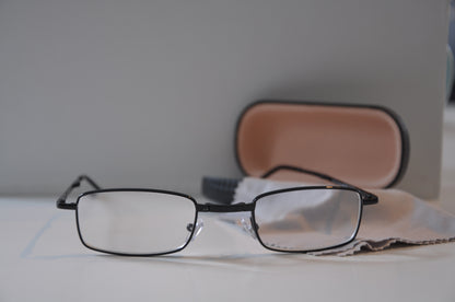 Læsebrille som kan foldes sammen