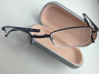 Læsebrille som kan foldes sammen