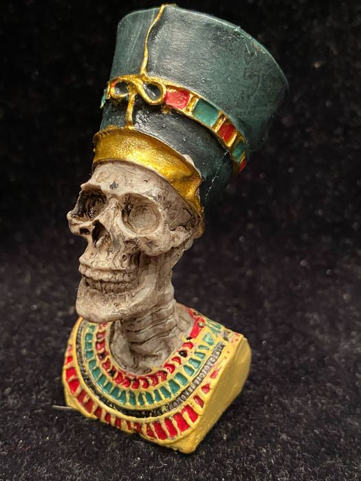 Beautiful masonic memento mori skull pharaon bust